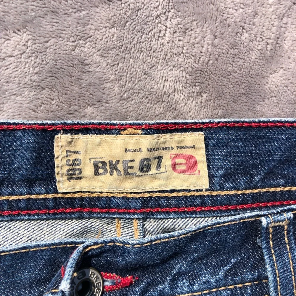 BKE Jeans Buckle Mens 34 Regular Marshall 67 Straight Leg Distressed Denim